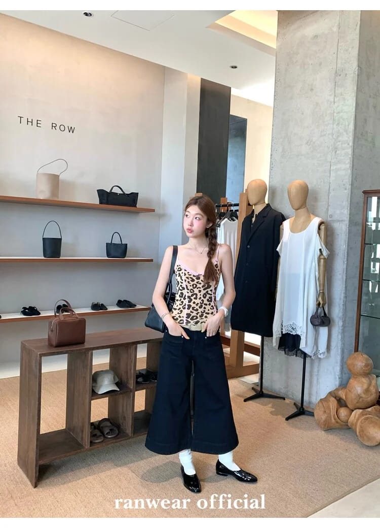 블랙 포켓 앵클 플레어 팬츠 상세 이미지 1