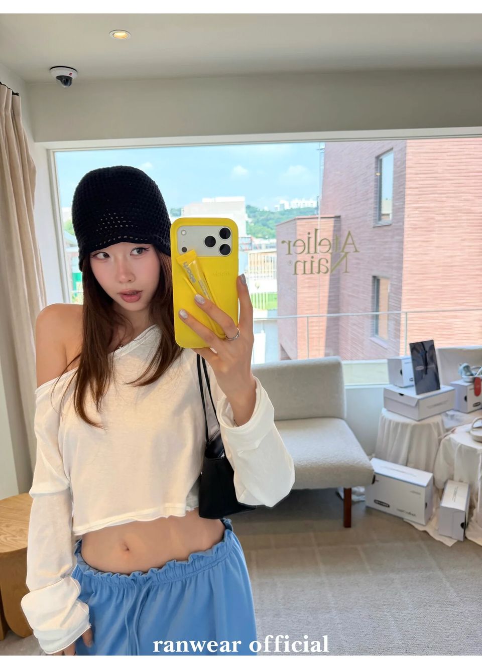 원숄더 이지컷팅 크롭 긴팔탑 상세 이미지 8