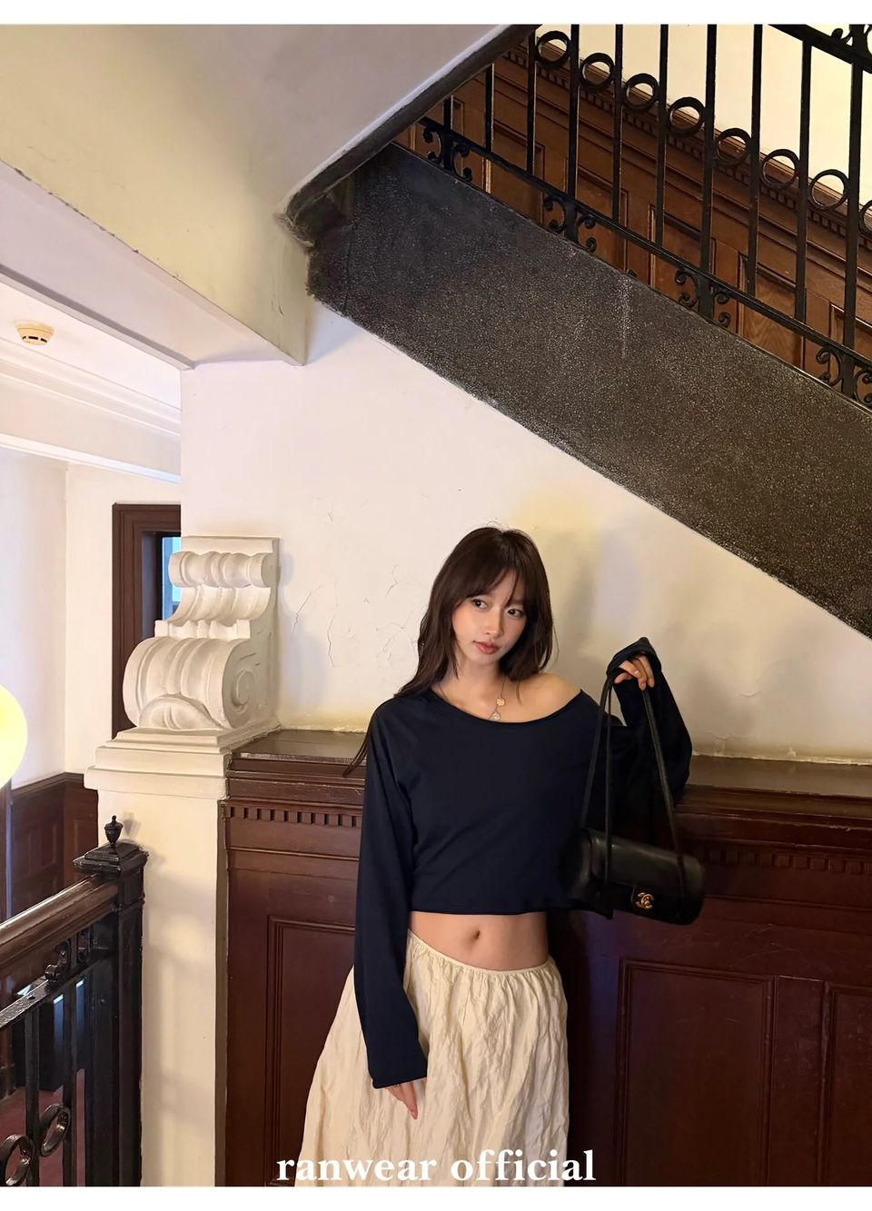 원숄더 이지컷팅 크롭 긴팔탑 상세 이미지 65