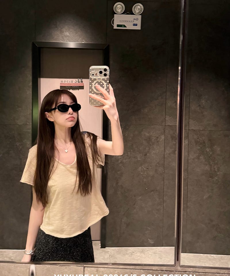 코튼 로우엣지 V넥 티셔츠 추가 이미지 4