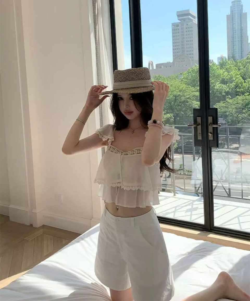 시스루 티어드 크롭 날개 블라우스 대표 이미지