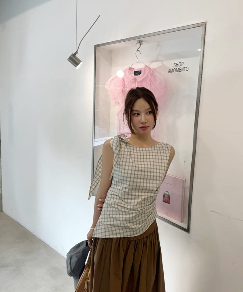 언발숄더 타이 셔링 민소매탑 대표 이미지