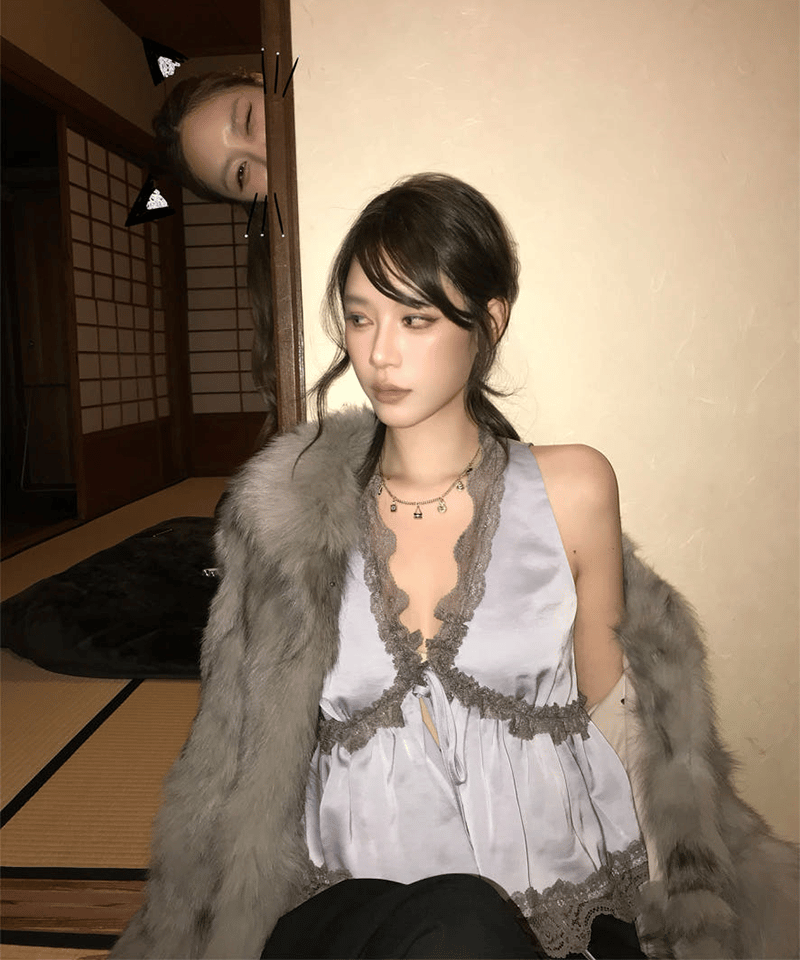 레이스 브이넥 플레어 나시탑 대표 이미지