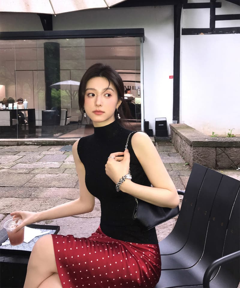 펄 민소매 반폴라 울 니트탑 대표 이미지