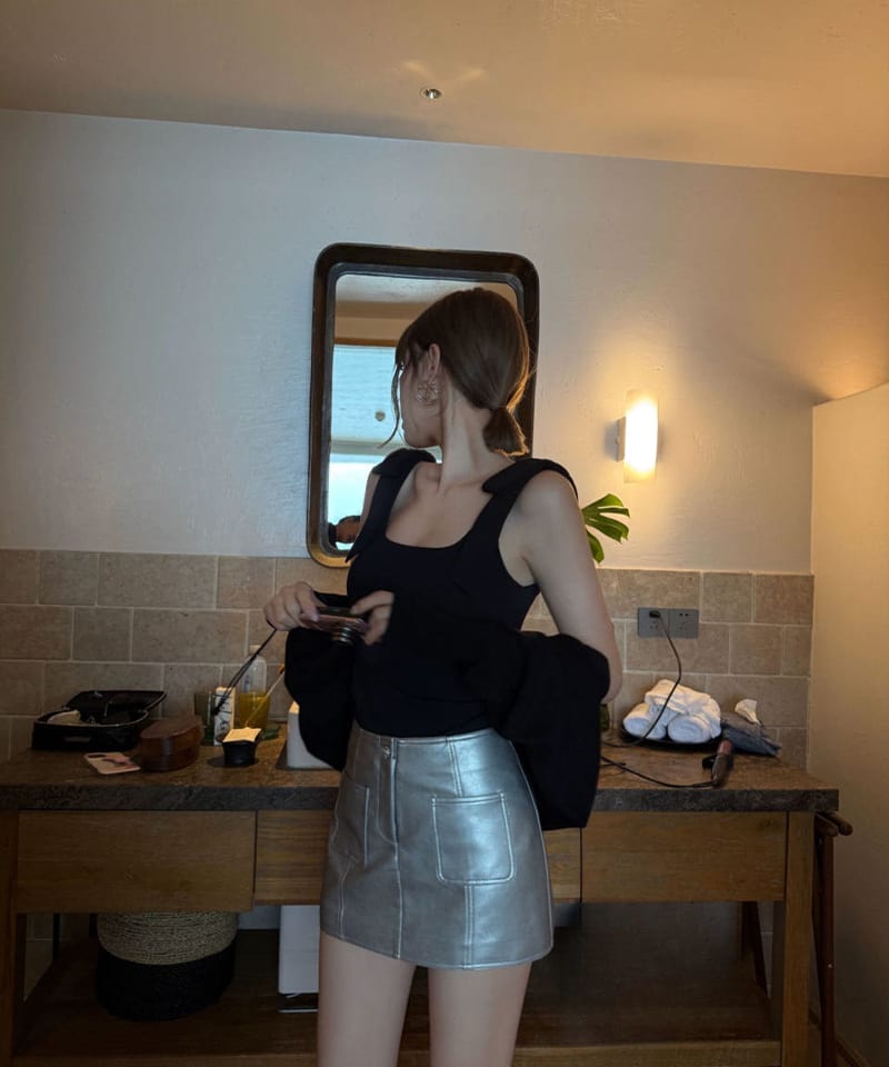 블랙 숄더리본 스퀘어 나시탑 추가 이미지 2