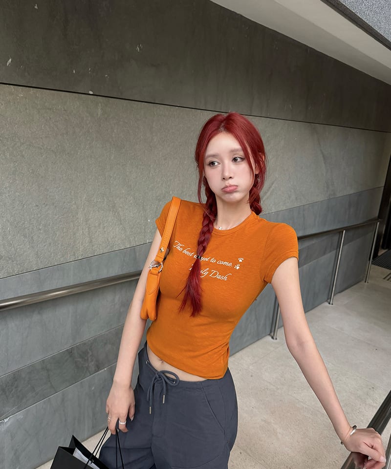 오렌지 레터링 라운드넥 티셔츠 추가 이미지 2