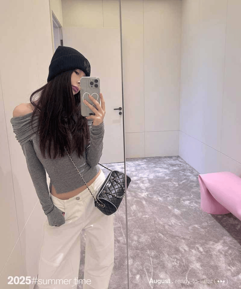 모달 셔링 오프숄더 긴팔탑 대표 이미지