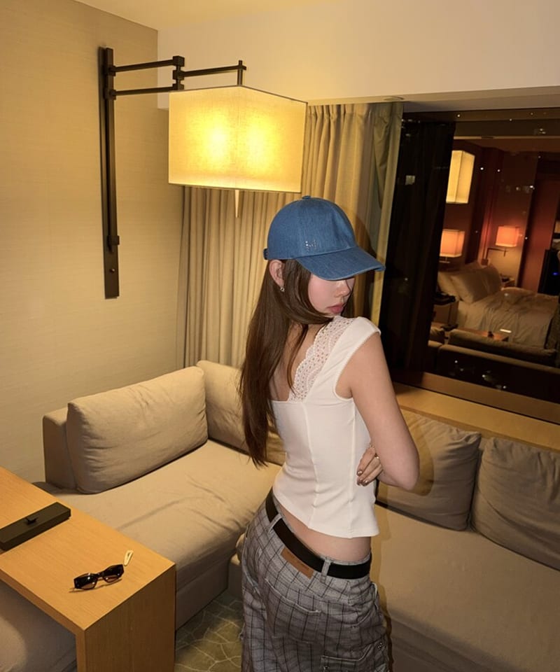 펀칭 레이스트림 브이넥탑 추가 이미지 2