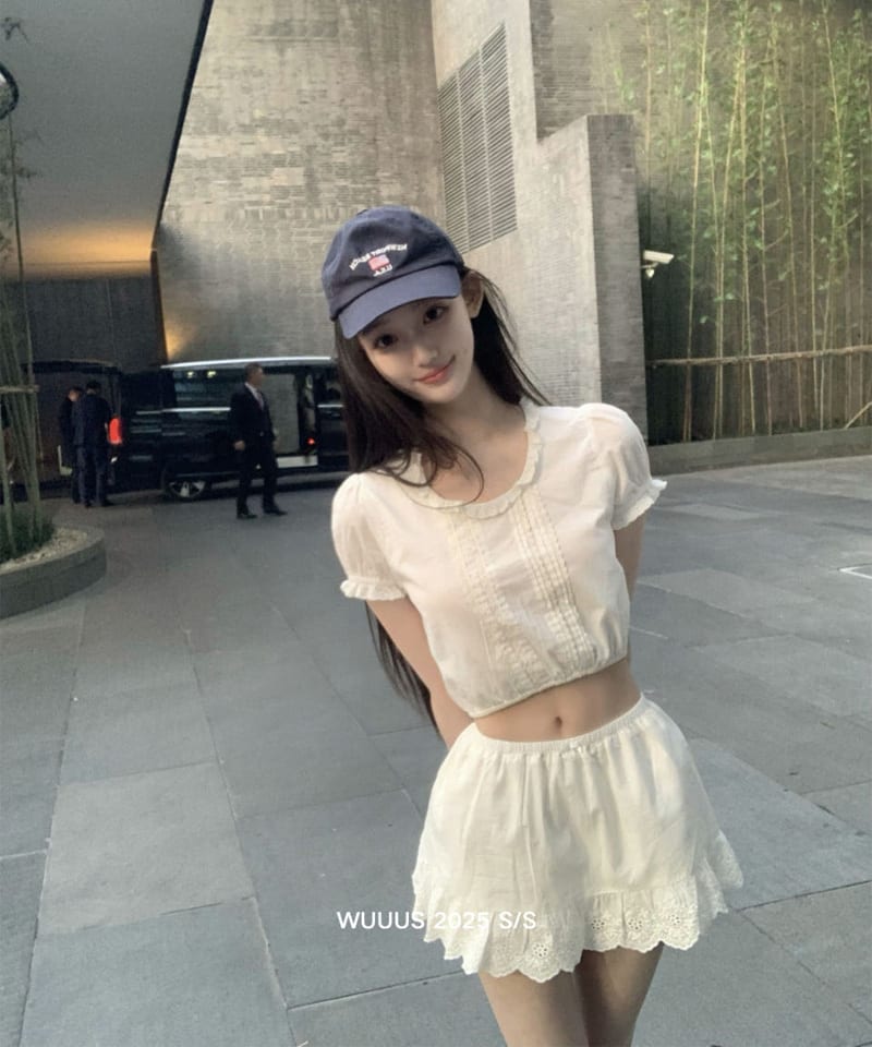 레이스 라운드넥 크롭 블라우스 - S 빠른배송 대표 이미지
