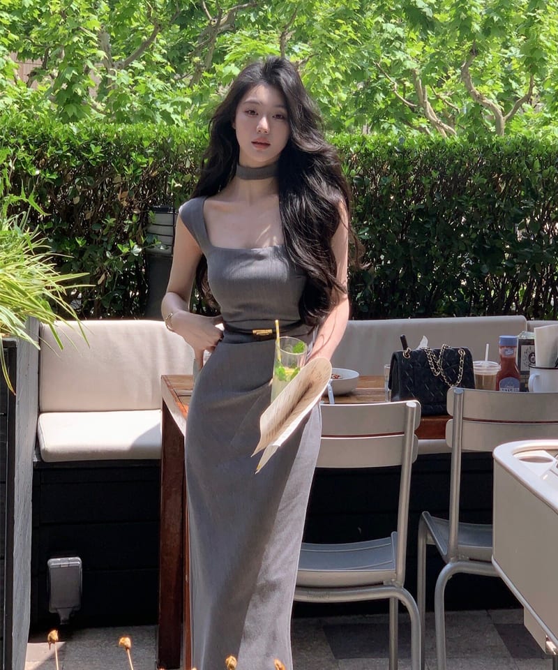 그레이 스퀘어넥 초커 롱원피스 대표 이미지