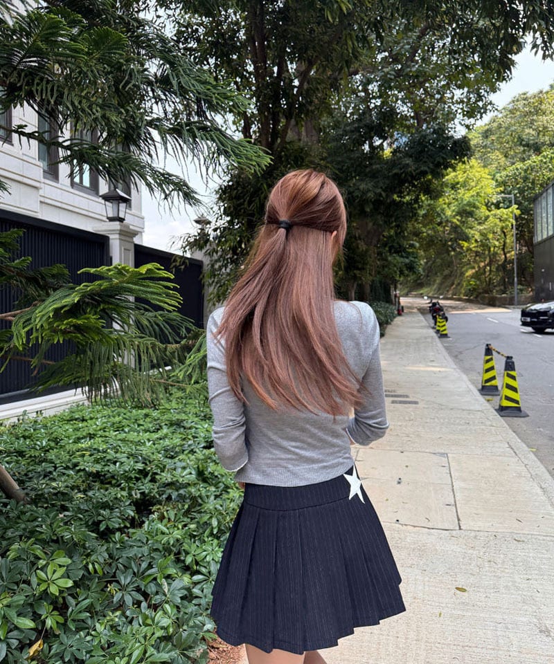 스타 스트라이프 플리츠 미니스커트 추가 이미지 3