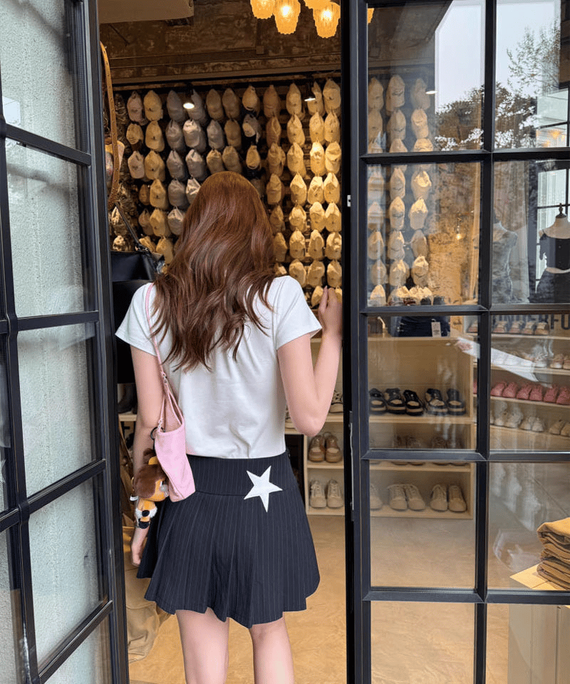 스타 스트라이프 플리츠 미니스커트 대표 이미지
