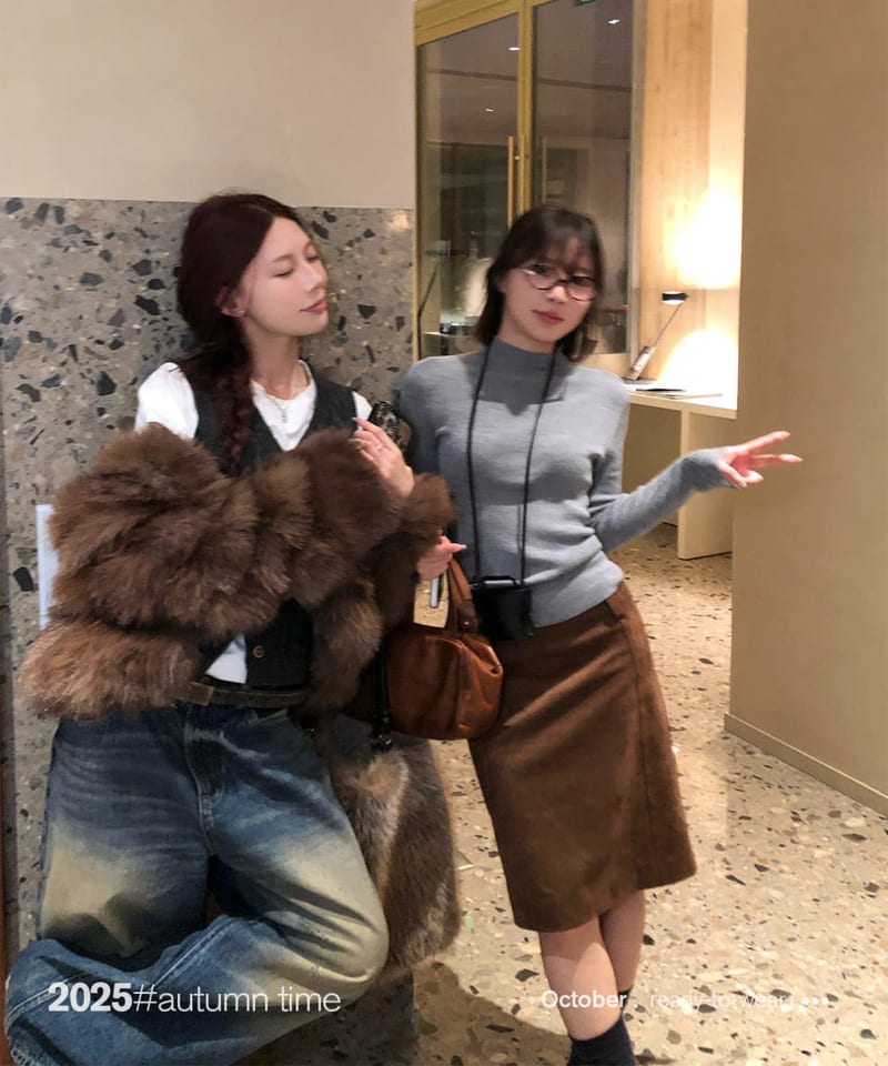 브라운 스웨이드 미디스커트 추가 이미지 1
