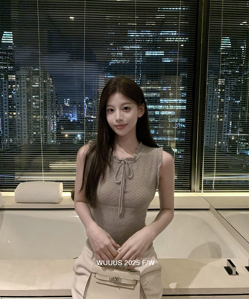 프릴넥 리본 펀칭 나시니트 대표 이미지