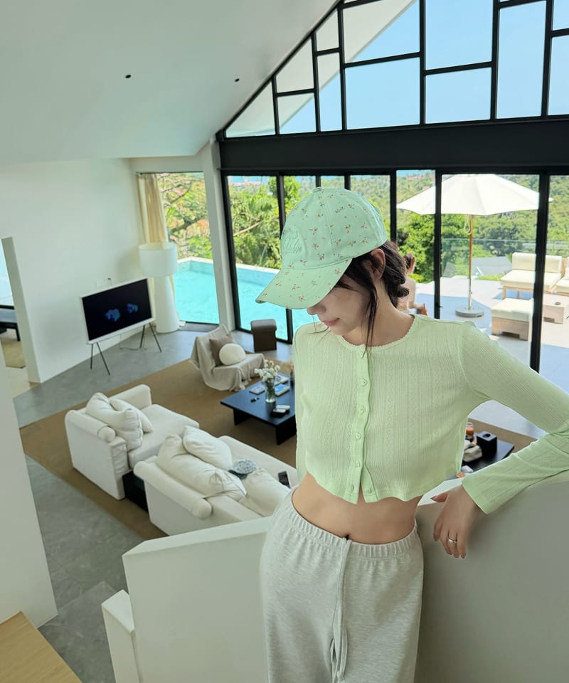 펀칭 코튼 하트버튼 숏 가디건 (5부/긴팔) 추가 이미지 2