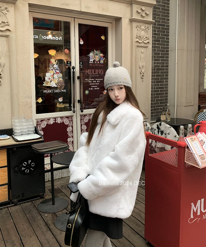 화이트 카라 페이크퍼 자켓 (기본/하프) 추가 이미지 2