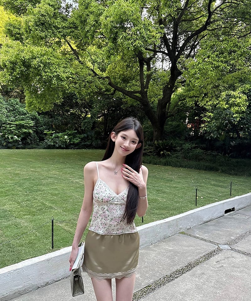 새틴 레이스 밴딩 마이크로 미니스커트 (속바지내장) 추가 이미지 3