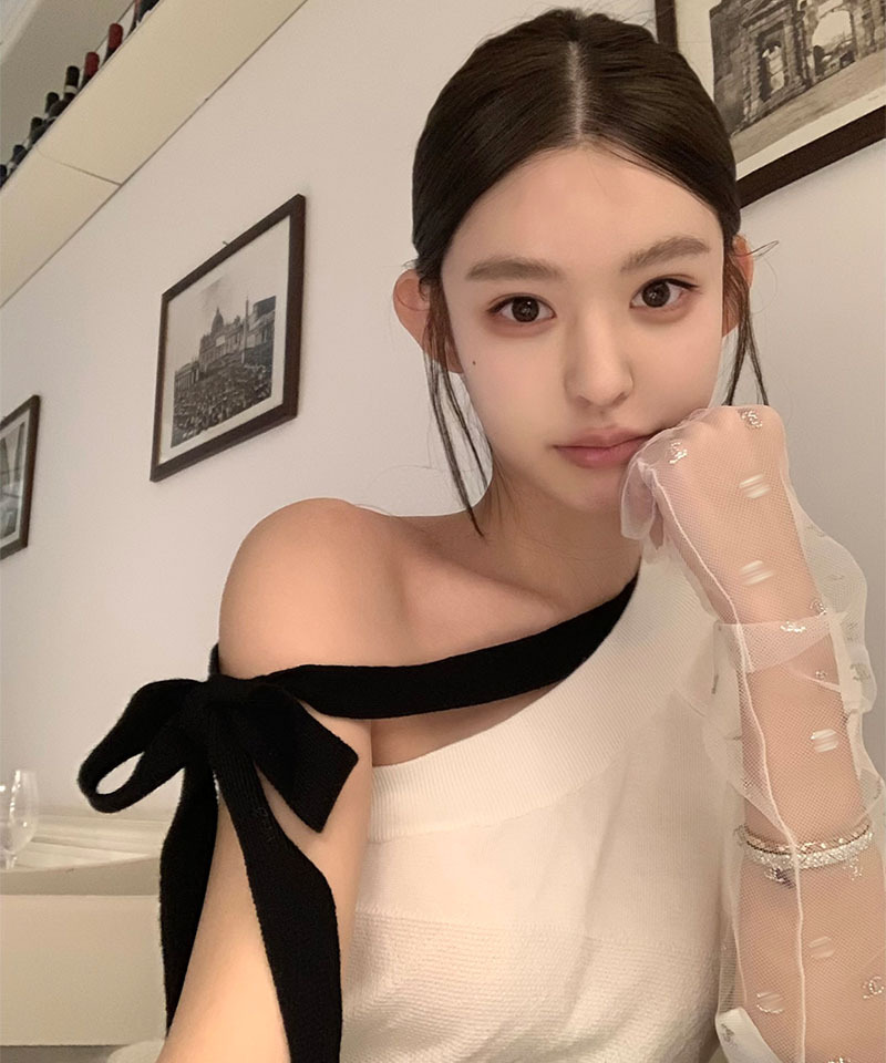 리본 원숄더 반팔 니트탑 대표 이미지