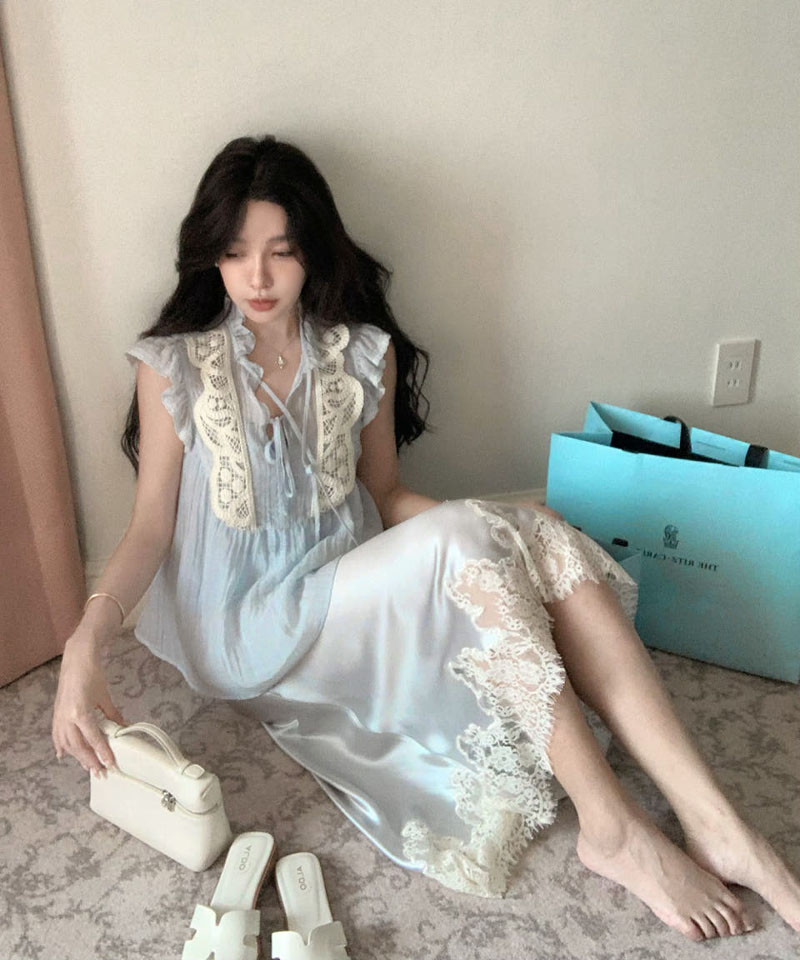 크로셰 레이스 린넨 날개 블라우스 대표 이미지