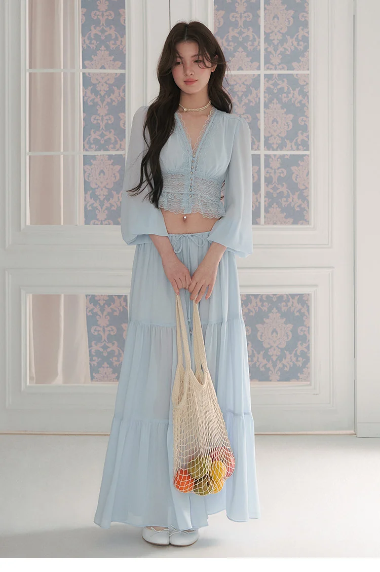 메탈버튼 레이스 크롭 블라우스 상세 이미지 30